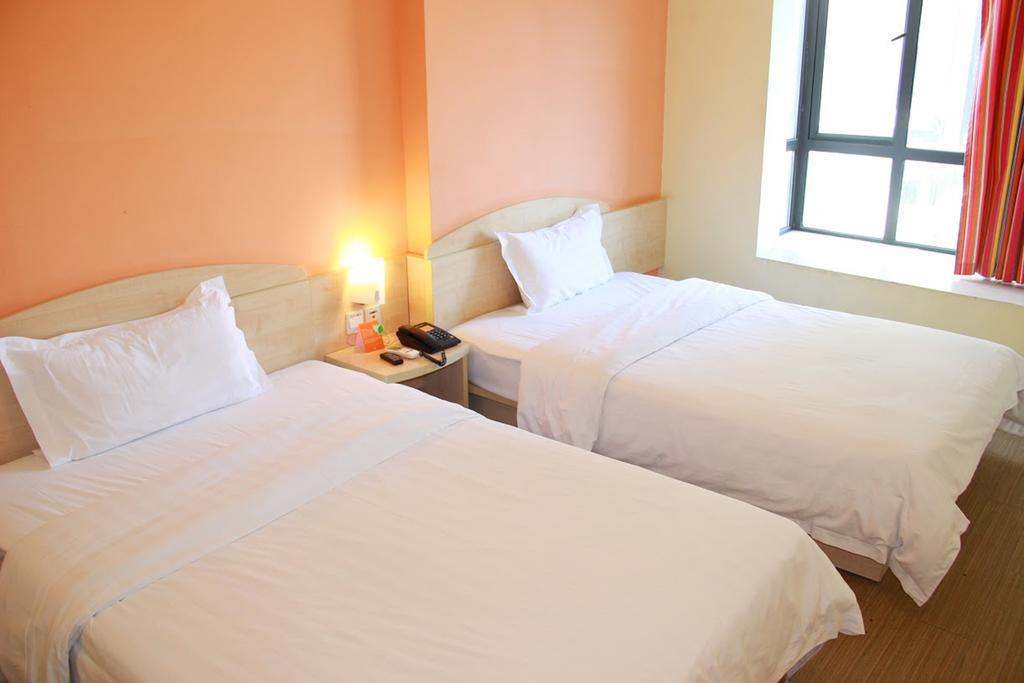 7Days Inn Beijing Zhongguan Village Suzhou Bridge Dış mekan fotoğraf
